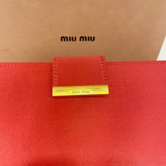 Sale!Miu Miu Wallet on Chain - Picture 14 of 16